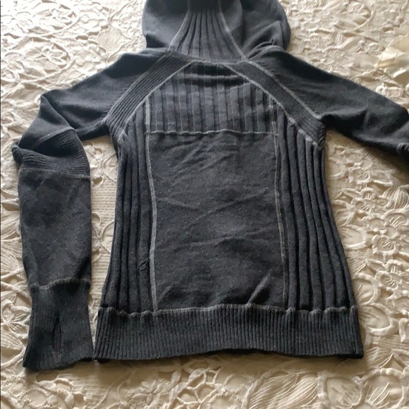 Like new condition. Worn only twice. - Picture 6 of 7